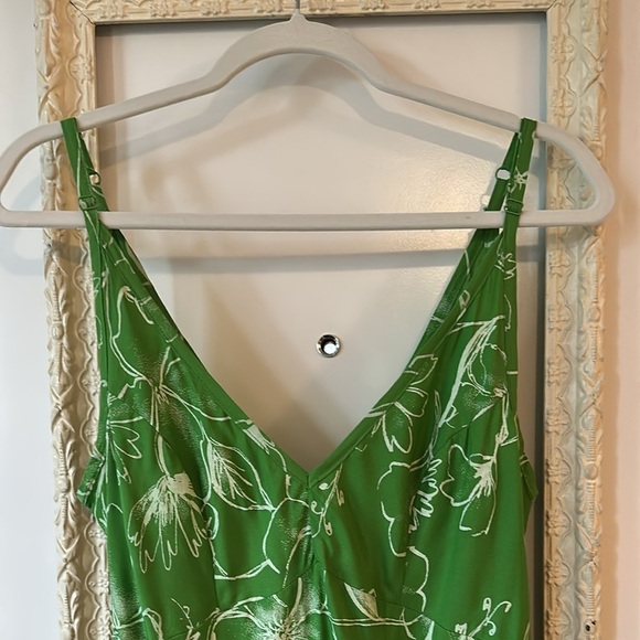 ASOS | Green Floral V-Neck Spaghetti Strap Dress - Picture 16 of 16